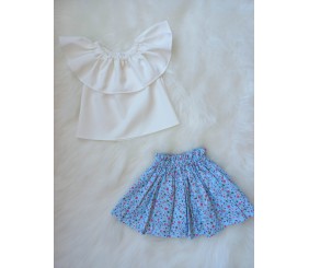 Beyaz Bluz & Mavi Çıtır Çiçek Desenli Etek Takım